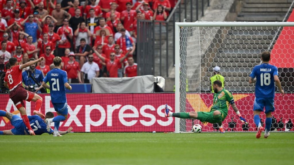 Il gol dell'1-0 tra Svizzera e Italia segnato da Freuler